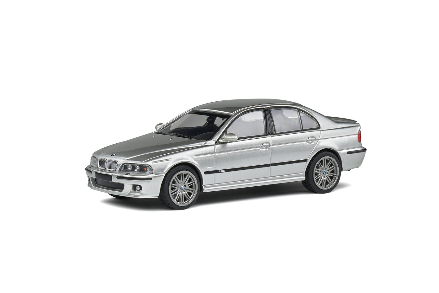 Solido BMW M5 E39 2003 5.0 V8 32V Silver - 1:43 Die-Cast Scale Model