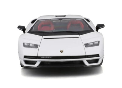 Bburago Lamborghini Countach LPI 800-4 - White 1:24 Die-Cast Scale Model