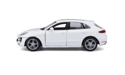 Bburago Porsche Macan White 1:24 Die-Cast Scale Model