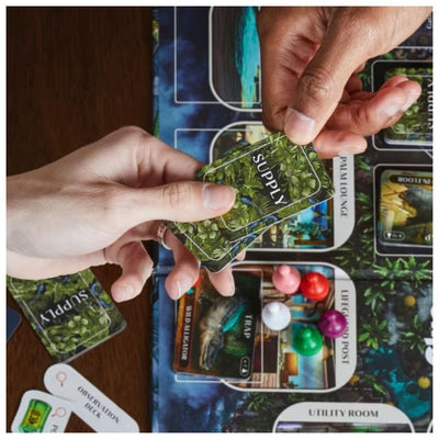 Hasbro: Clue Conspiracy - Board Game