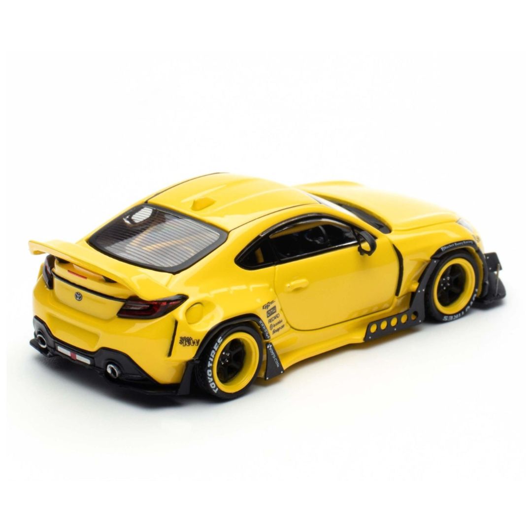 inno64 LBWK R35 パンデム　GR86 HEC限定　2台セット INNO64: Toyota GR86 Pandem - Yellow – Krazy Caterpillar