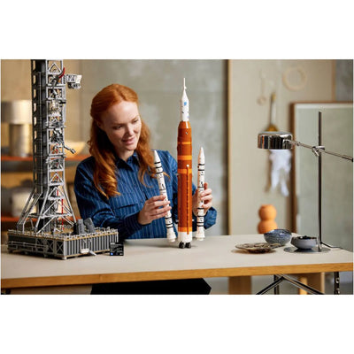 LEGO Icons #10341 NASA Artemis Space Launch System