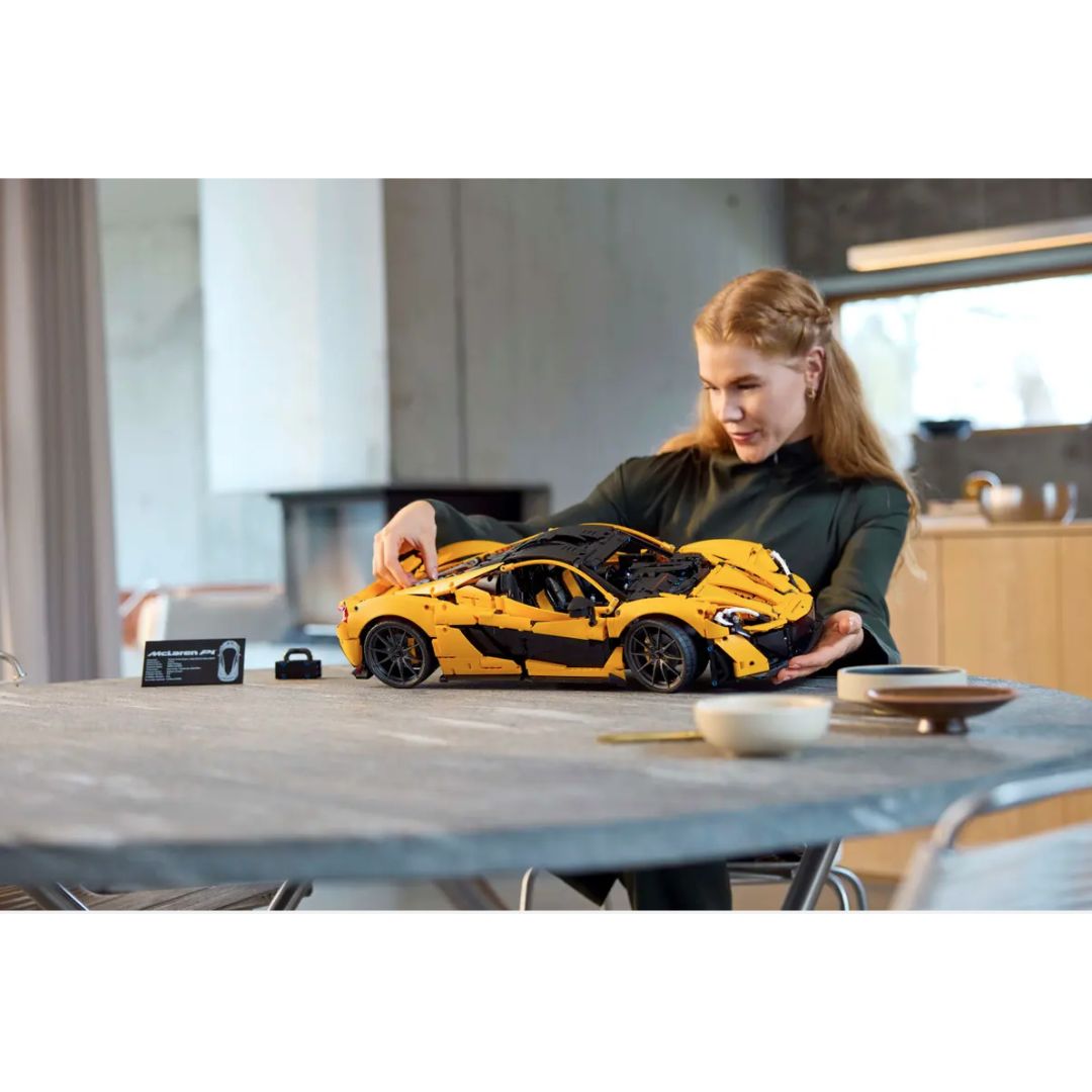 LEGO Technic #42172:  McLaren P1™