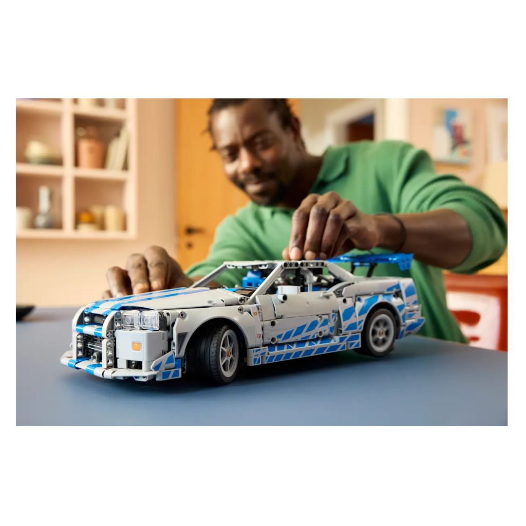 LEGO Technic #42210 : 2 Fast 2 Furious Nissan Skyline GT-R (R34) Car