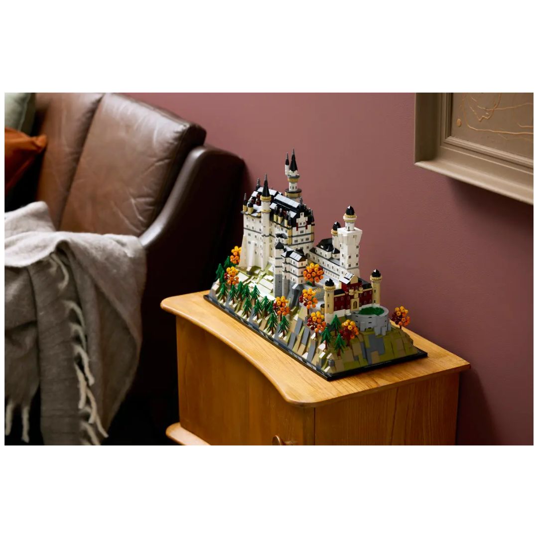 LEGO® Architecture #21063: Neuschwanstein Castle