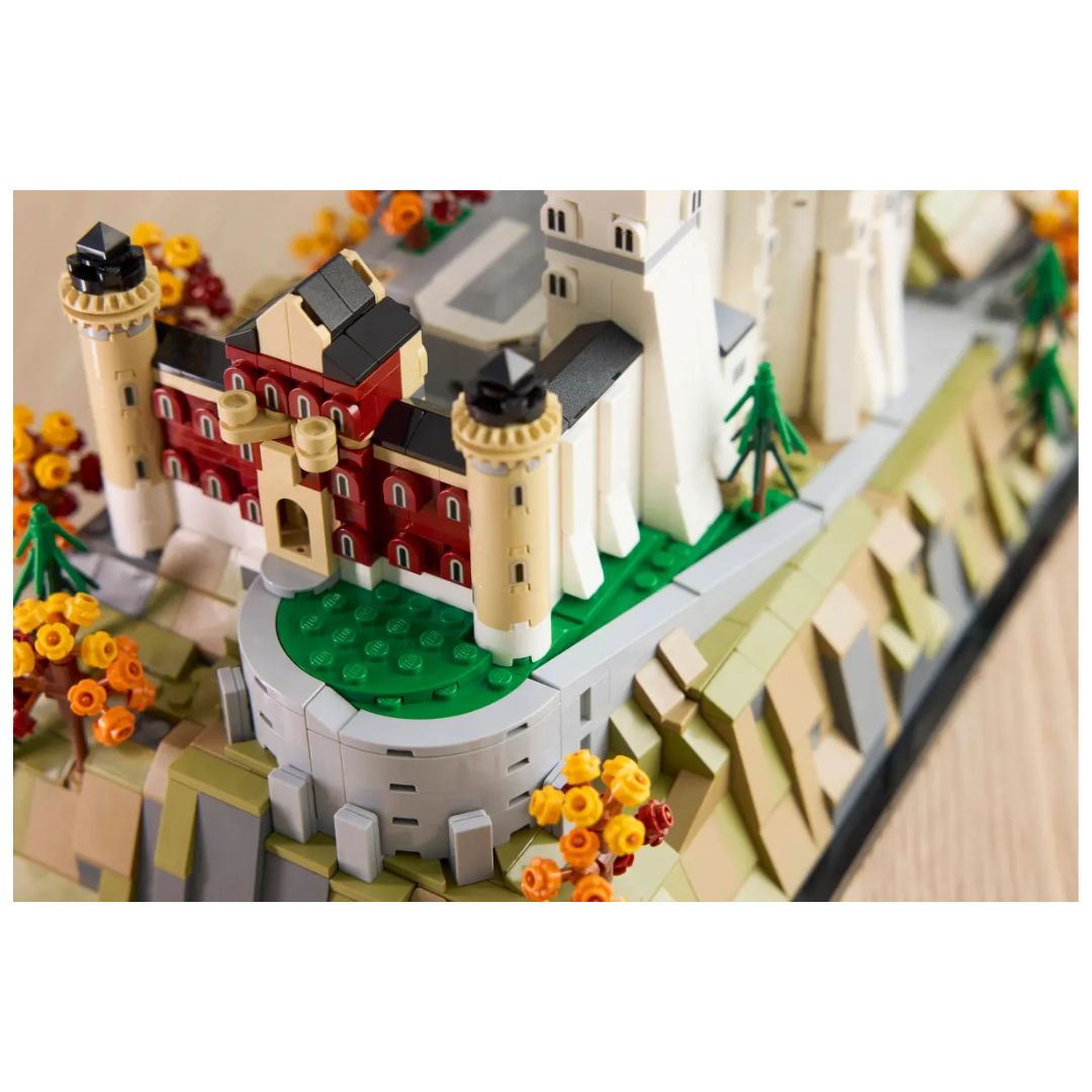 LEGO® Architecture #21063: Neuschwanstein Castle