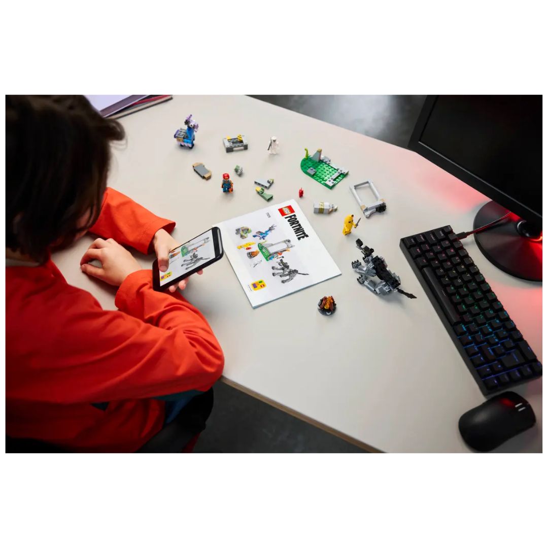 LEGO® Fortnite® #77075: Peely & Sparkplug’s Camp