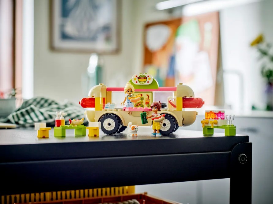 LEGO® Friends #42633: Hot Dog Food Truck – Krazy Caterpillar