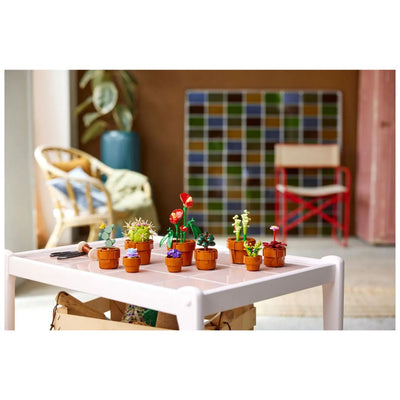 LEGO® Icons #10329: Tiny Plants - Botanical Collection