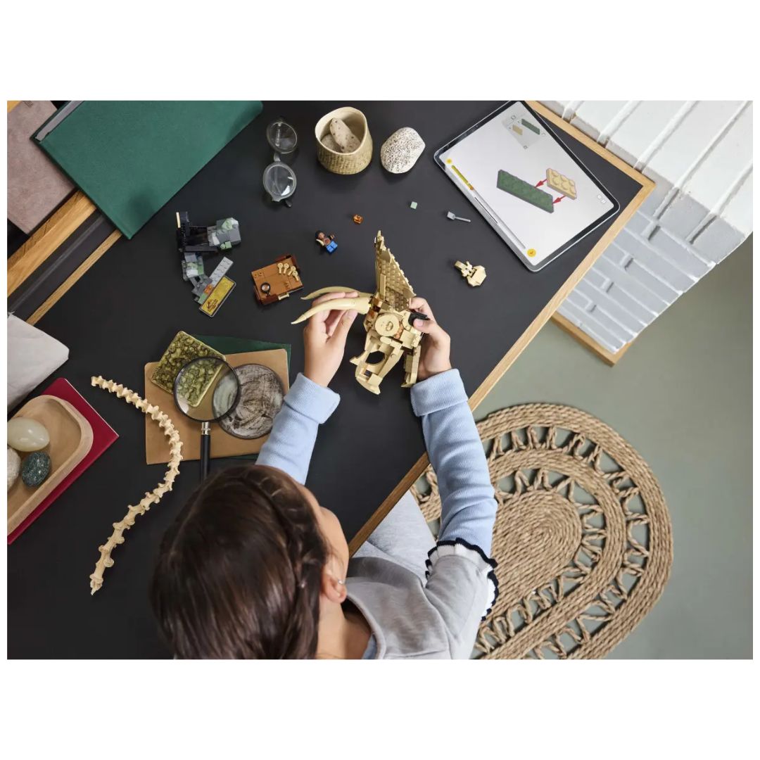 LEGO® Jurassic World #76969: Dinosaur Fossils: Triceratops Skull