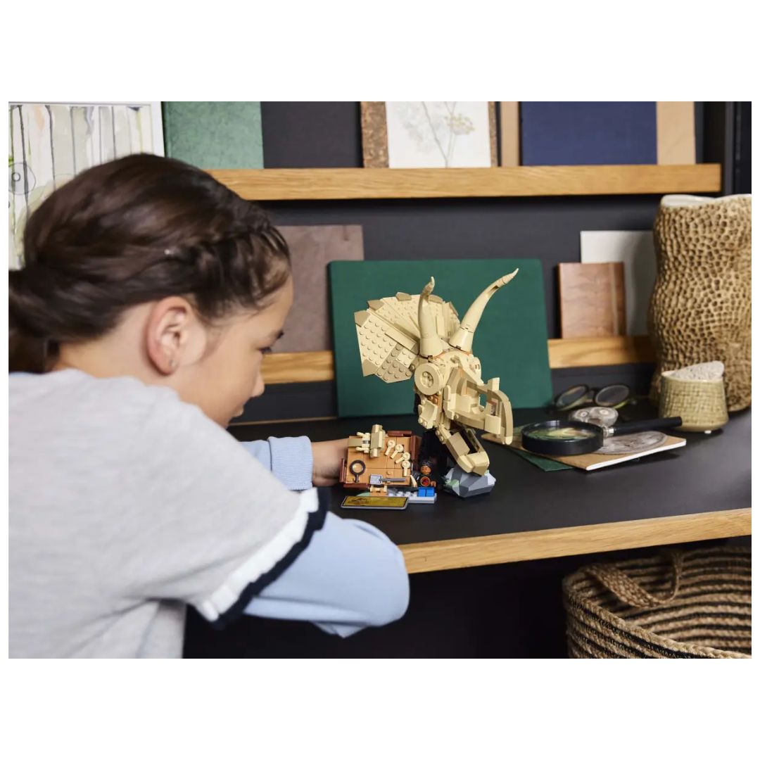 LEGO® Jurassic World #76969: Dinosaur Fossils: Triceratops Skull