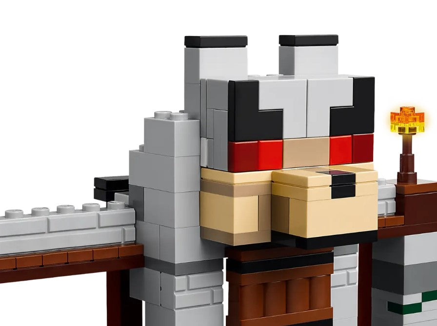 LEGO® Minecraft #21261: The Wolf Stronghold