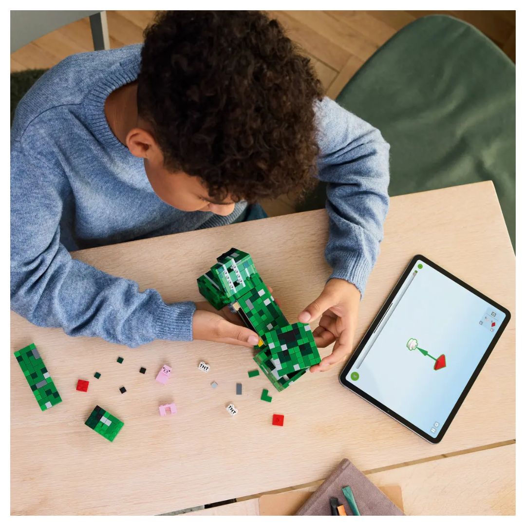 LEGO® Minecraft® #21276: The Creeper™ – Krazy Caterpillar