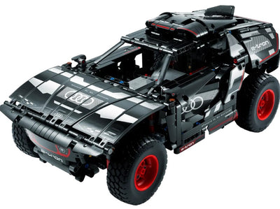 LEGO® Technic™ 42160: Audi RS Q e-tron