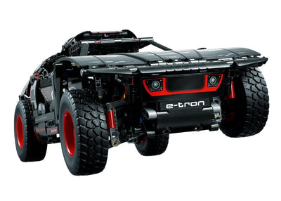 LEGO® Technic™ 42160: Audi RS Q e-tron