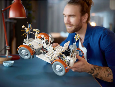 LEGO Technic #42182: NASA Apollo Lunar Roving Vehicle - LRV