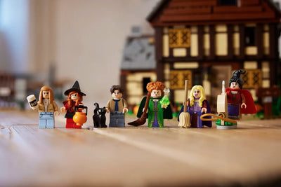 Lego Disney #21341 : Disney Hocus Pocus: The Sanderson Sisters' Cottage