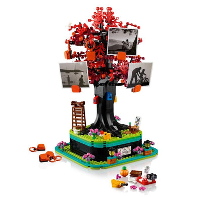 LEGO Ideas #21346:  Family Tree