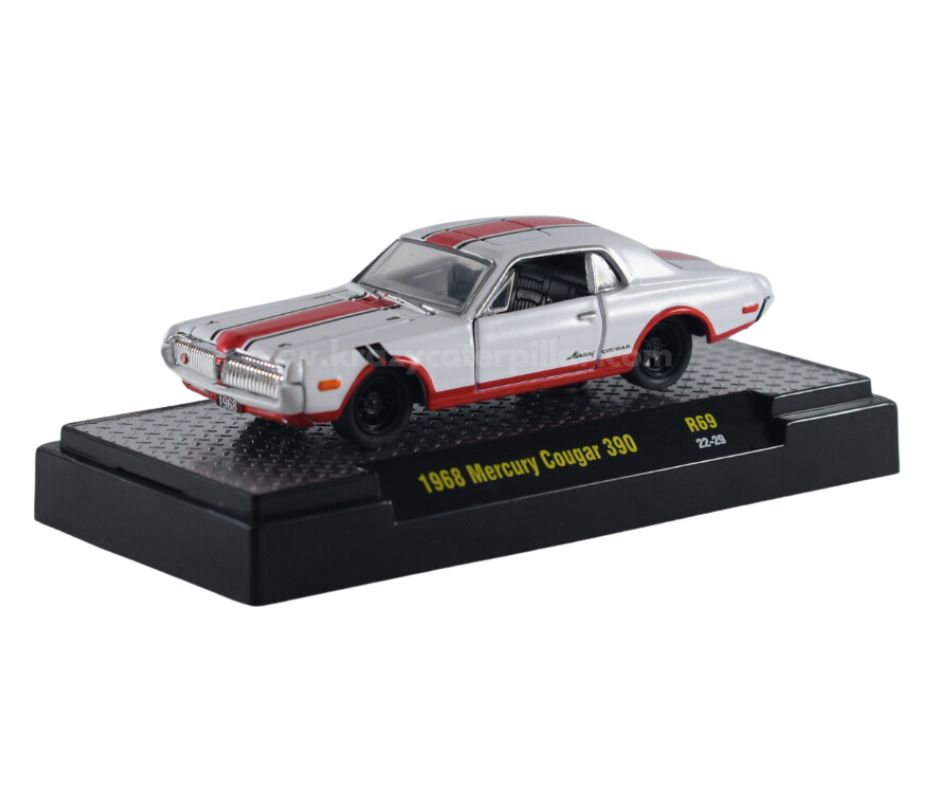 M2 Machine 1968 Mercury Cougar 390 - 1:64 Die-Cast Scale Model