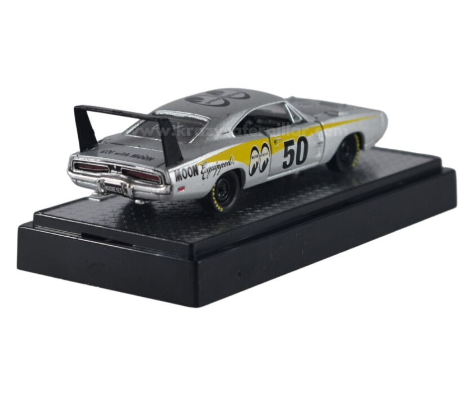 M2 Machine 1969 Dodge Charger Daytona HEMI - 1:64 Die-Cast Scale Model