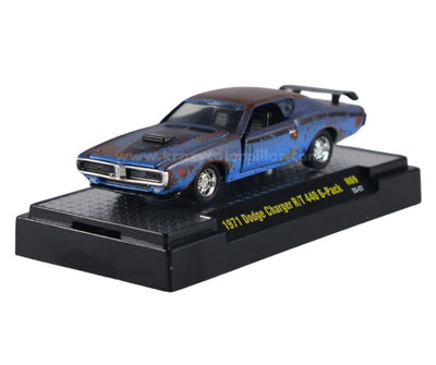 M2 Machine: 1971 Dodge Charger R/T 440 6-Pack - 1:64 Die-Cast Scale Model