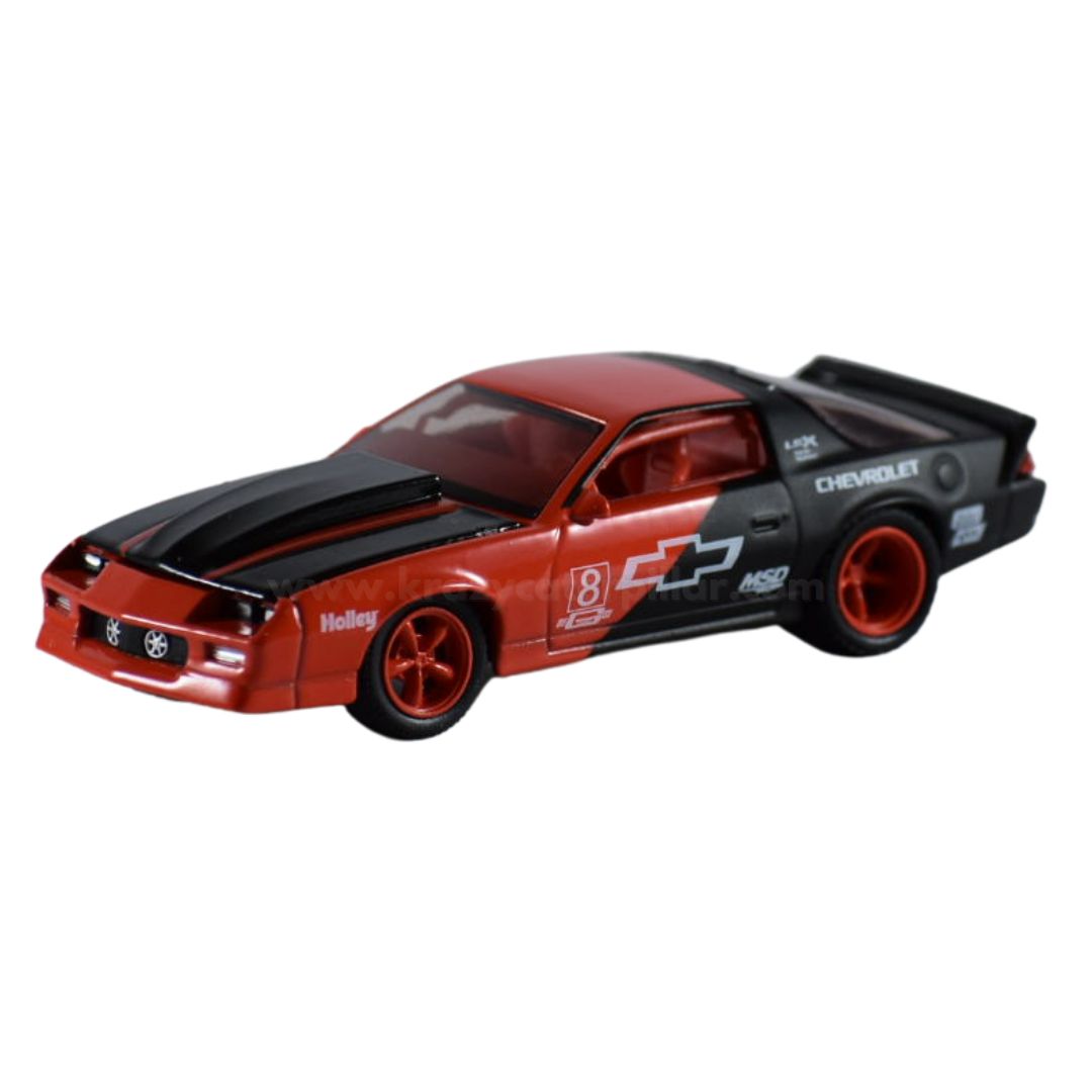 M2 Machine 1985 Chevrolet Camaro IROC-Z - 1:64 Die-Cast Scale Model