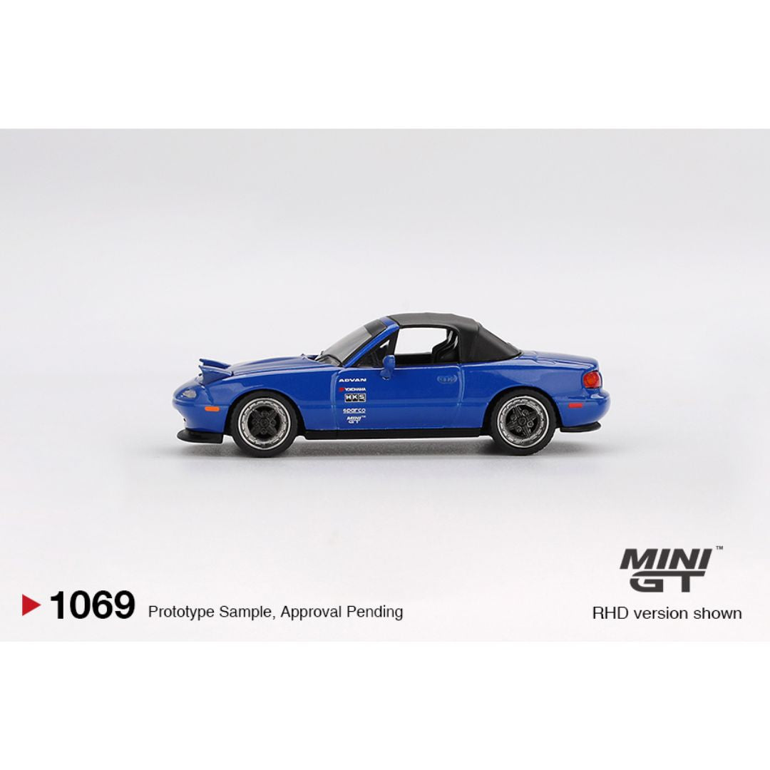 MINI GT #1069: Mazda Miata MX-5 (NA) Tuned Version Dark Blue
