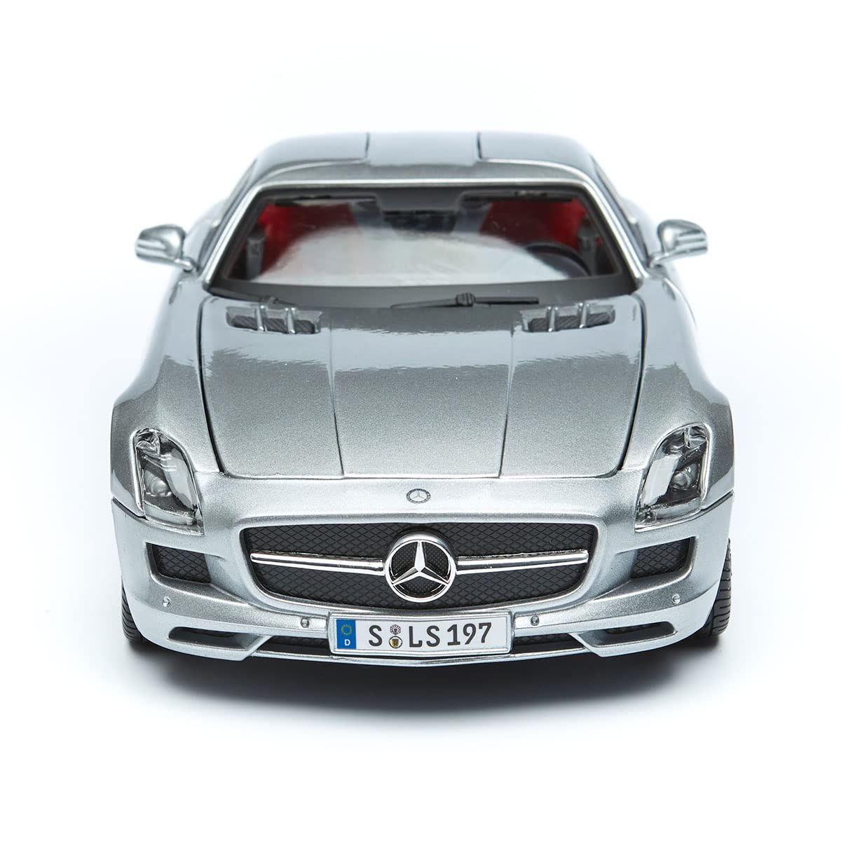 Mercedes-Benz SLS AMG Die-Cast Scale Model (Scale 1:18) | Maisto