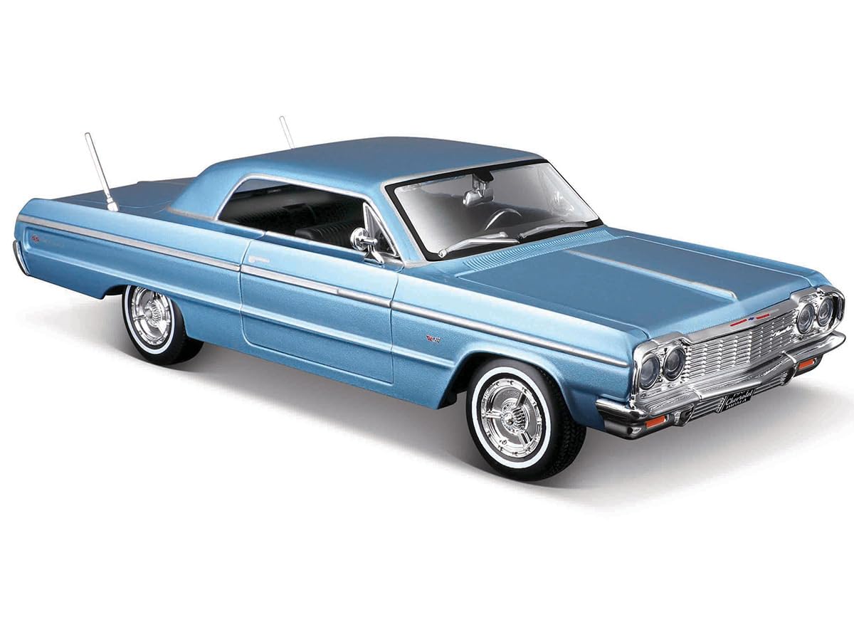 Maisto 1964 Chevrolet Impala SS Blue 1:24 Die-Cast Scale Model