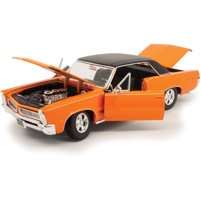 Maisto 1965 Pontiac GTO Orange 1:18