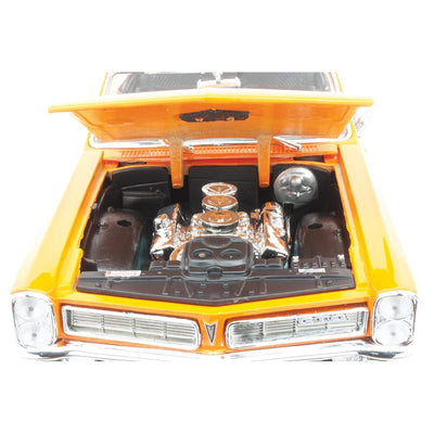 Maisto 1965 Pontiac GTO Orange 1:18