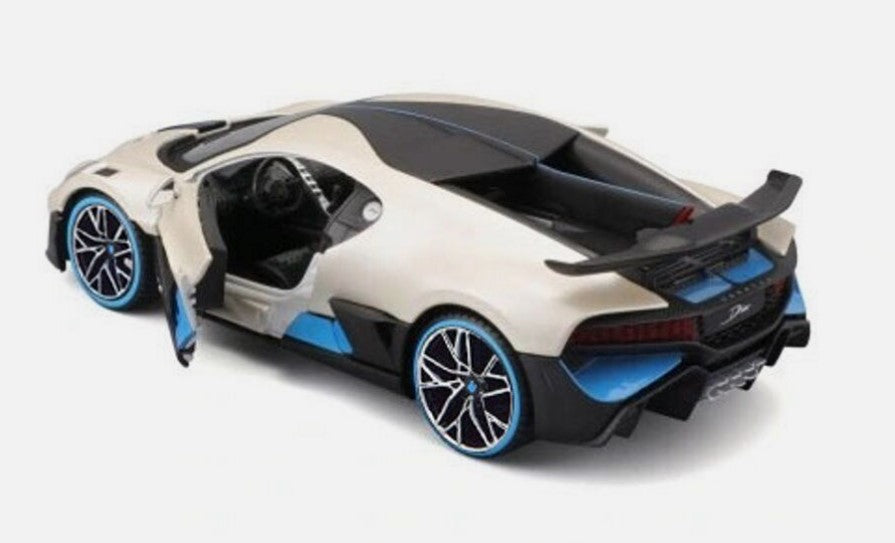 Bugatti Divo - White (1:24) Maisto Die Cast Scale Model