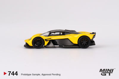 Mini GT Aston Martin Valkyrie Sunburst Yellow 1:64