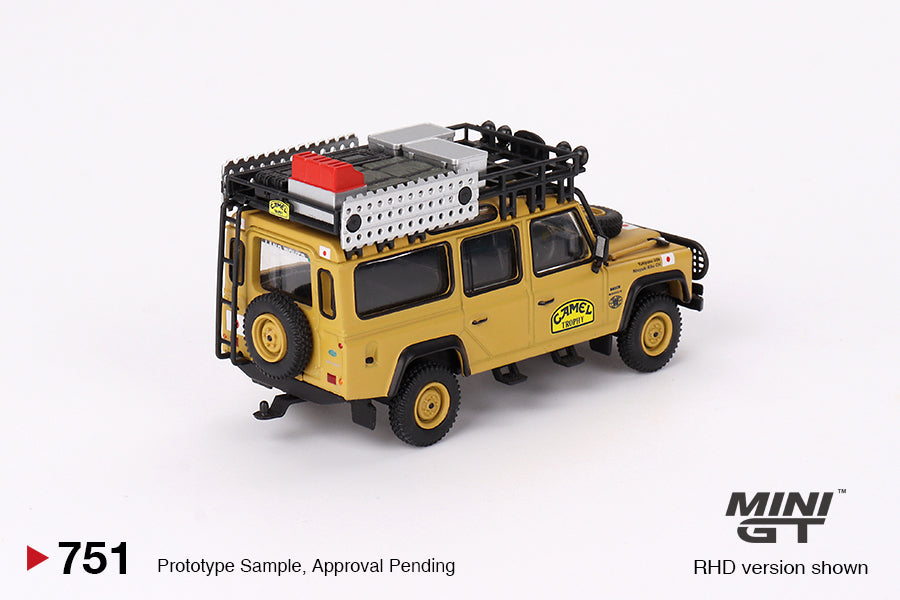 Mini GT Land Rover Defender 110 1989 Camel Trophy Amazon Team Japan 1:64