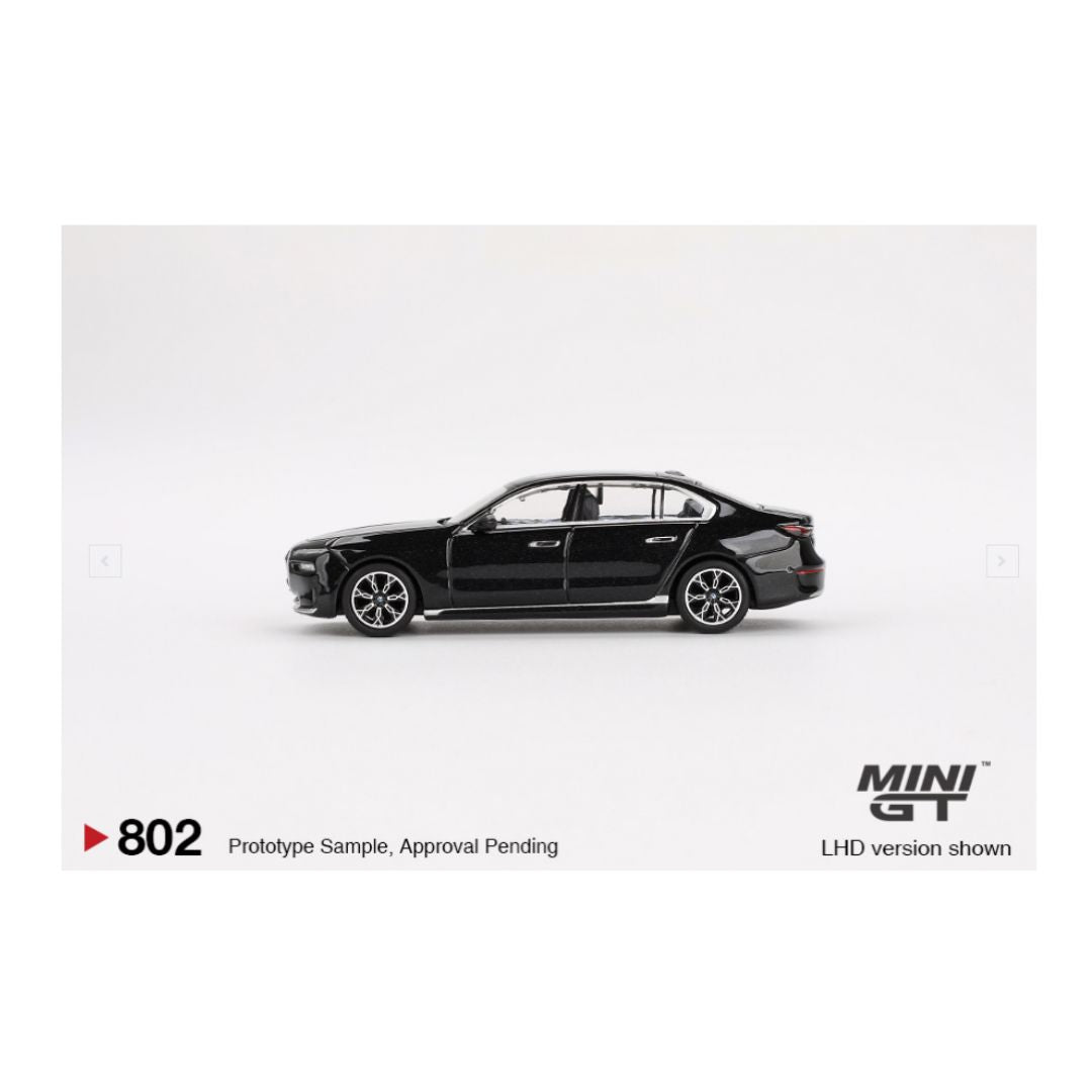 Mini GT #802: BMW i7 eDrive50 Black Sapphire