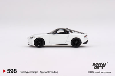 Mini GT #598: Nissan Fairlady Z Version ST 2023 Everest White