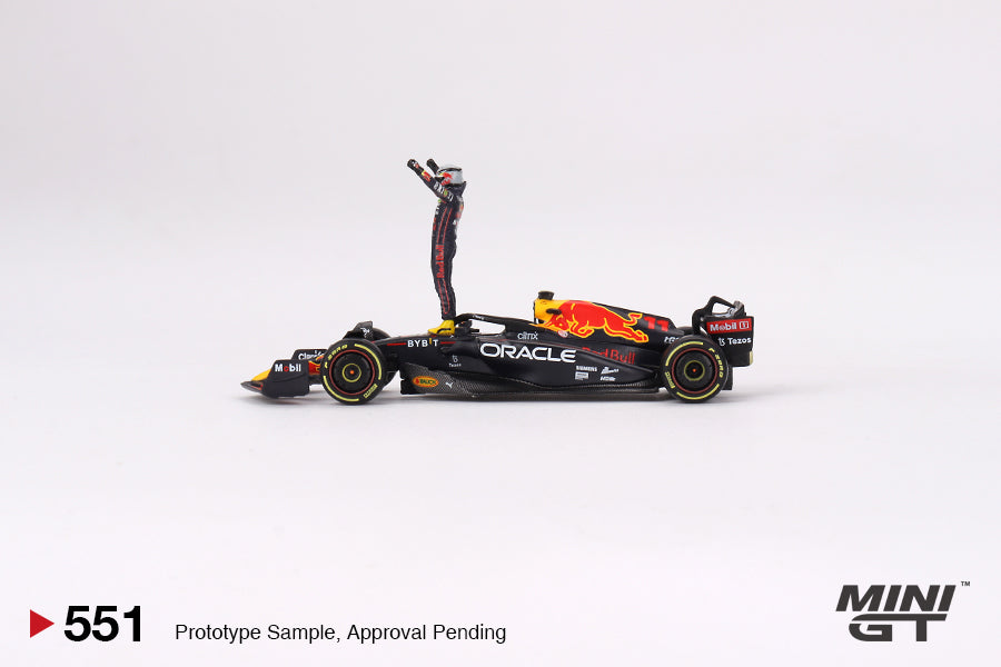 Mini GT Oracle Red Bull Racing RB18 #11 Sergio Pérez 2022 Monaco