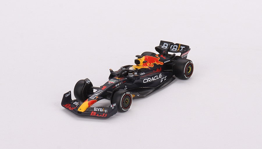 Mini GT Oracle Red Bull Racing RB18 #1 Max Verstappen 2022 Abu Dhabi Grand Prix Winner