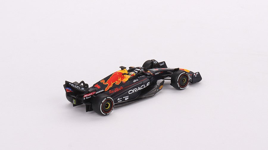 Mini GT Oracle Red Bull Racing RB18 #1 Max Verstappen 2022 Abu Dhabi Grand Prix Winner