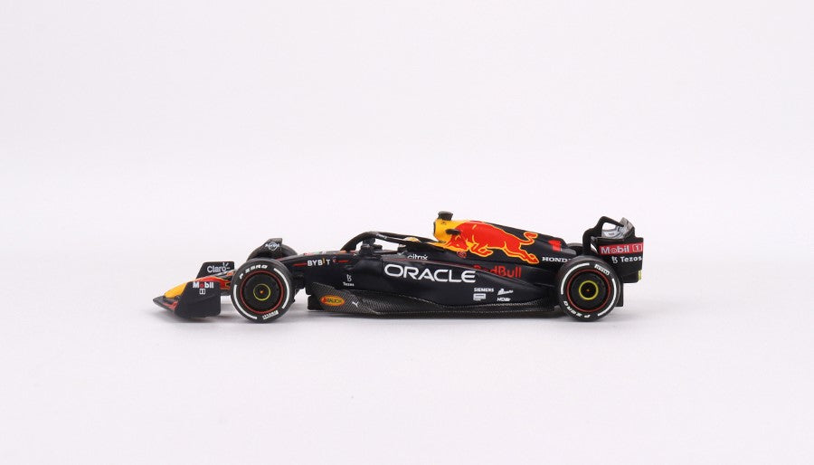 Mini GT Oracle Red Bull Racing RB18 #1 Max Verstappen 2022 Abu