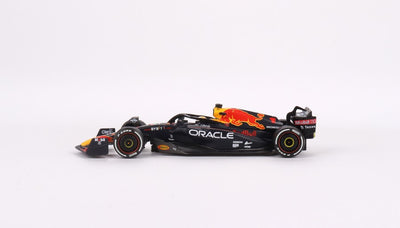 Mini GT Oracle Red Bull Racing RB18 #1 Max Verstappen 2022 Abu Dhabi Grand Prix Winner