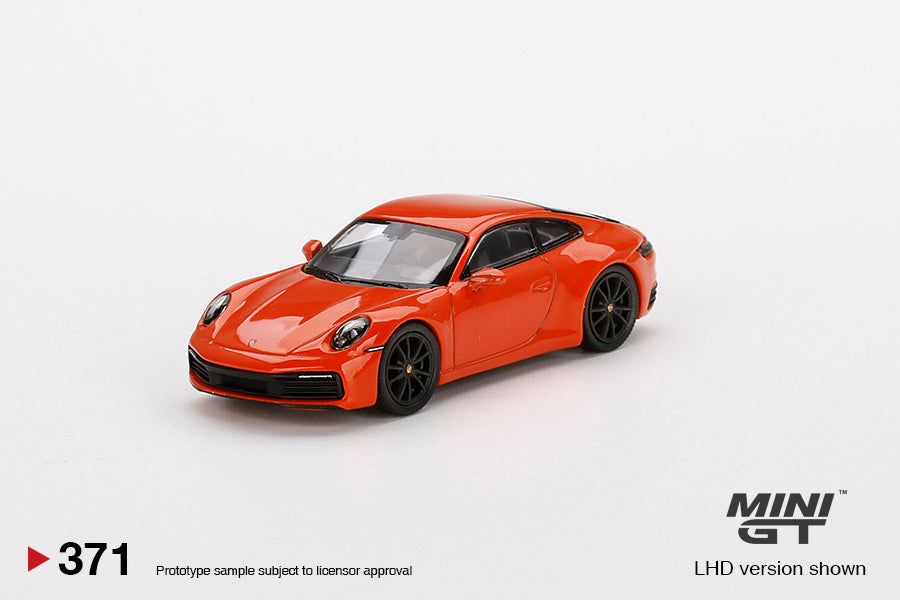 Porsche 911 (992) Carrera 4S Lava Orange