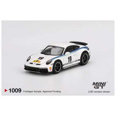 Mini GT #1009: Porsche 911 Dakar Rally 1974