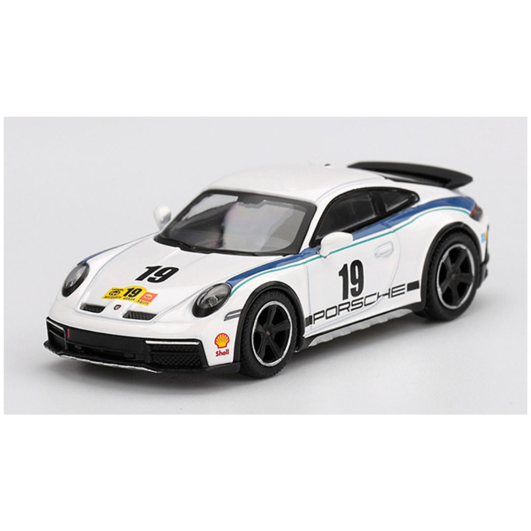 Mini GT #1009: Porsche 911 Dakar Rally 1974