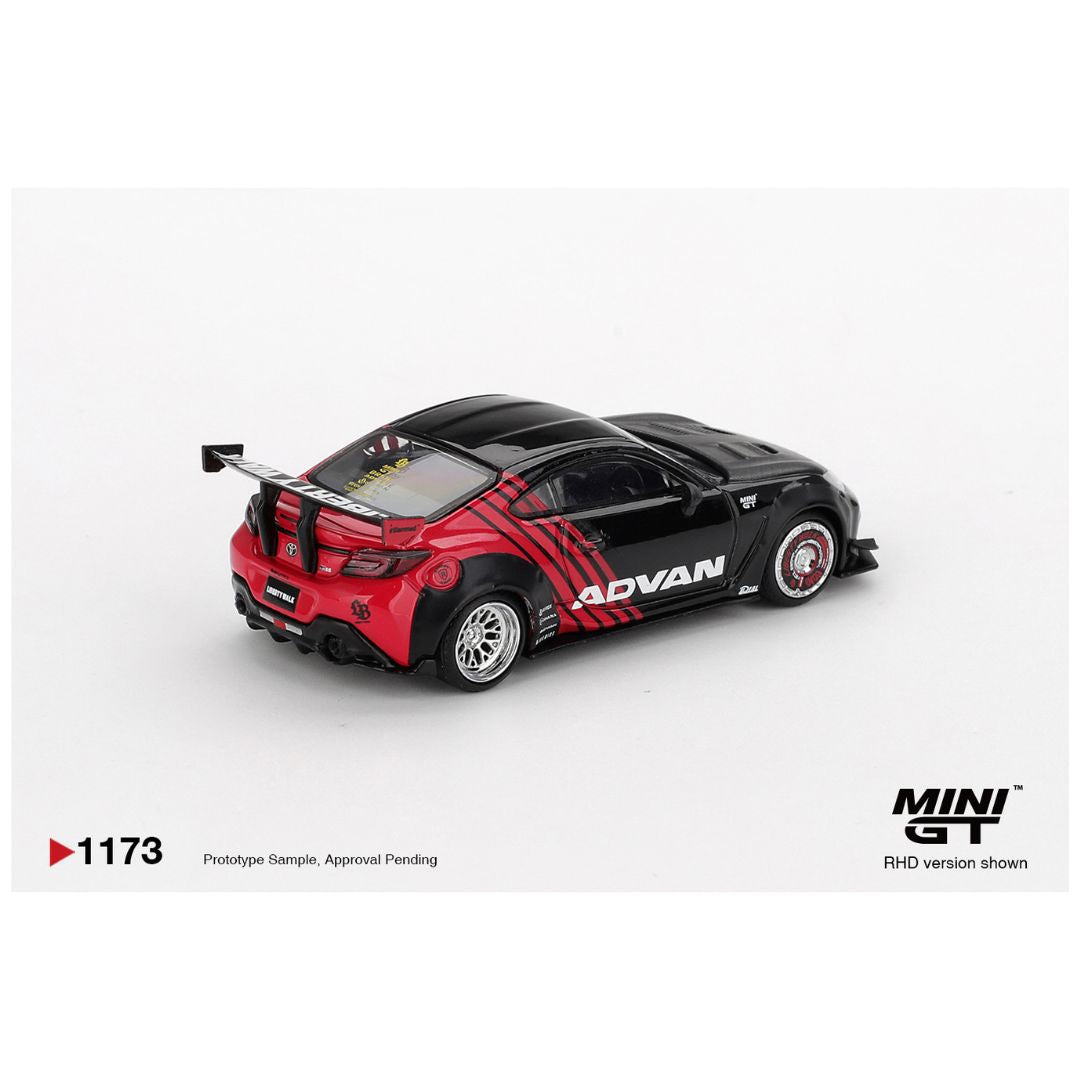Mini GT Blister #1173: Toyota GR86 LB☆Nation Advan – Krazy
