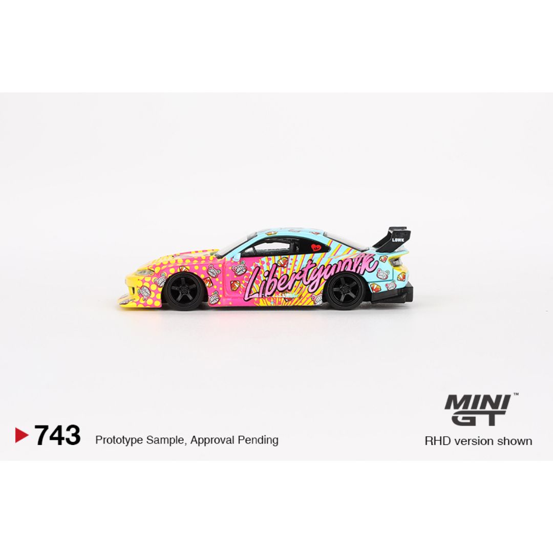 Mini GT #743: Nissan LB-Super Silhouette S15 SILVIA LBWK KUMA