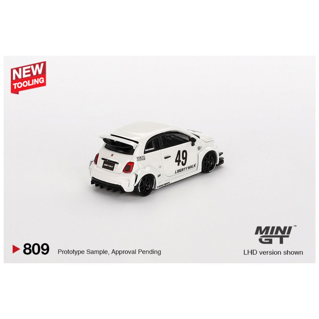 ⭐️MINI GT MINI LB-WORKS ABARTH 595 Gara ABARTH 595 #49 