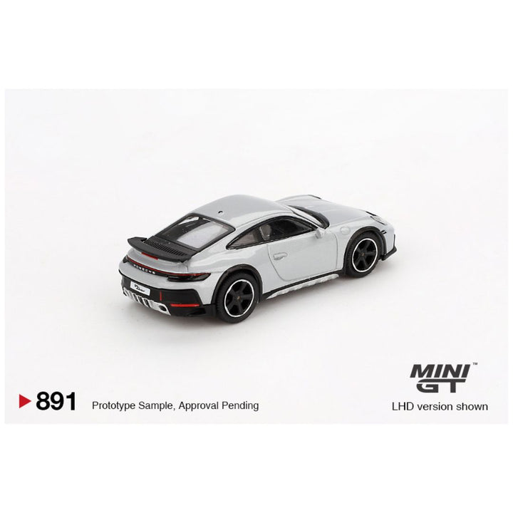 Mini-GT-_891-Porsche-911-Dakar