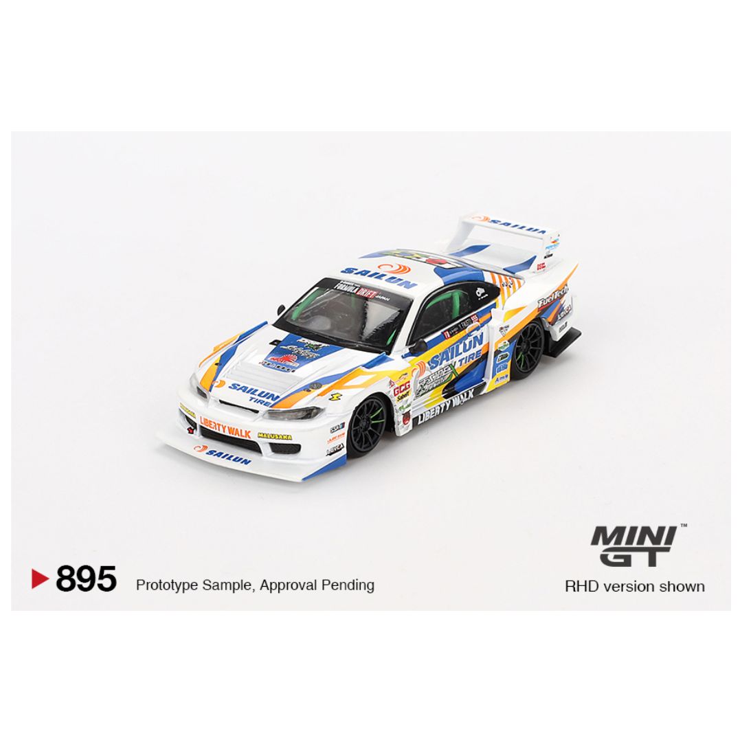 Mini GT #895: Nissan LB-Super Silhouette S15 SILVIA #555