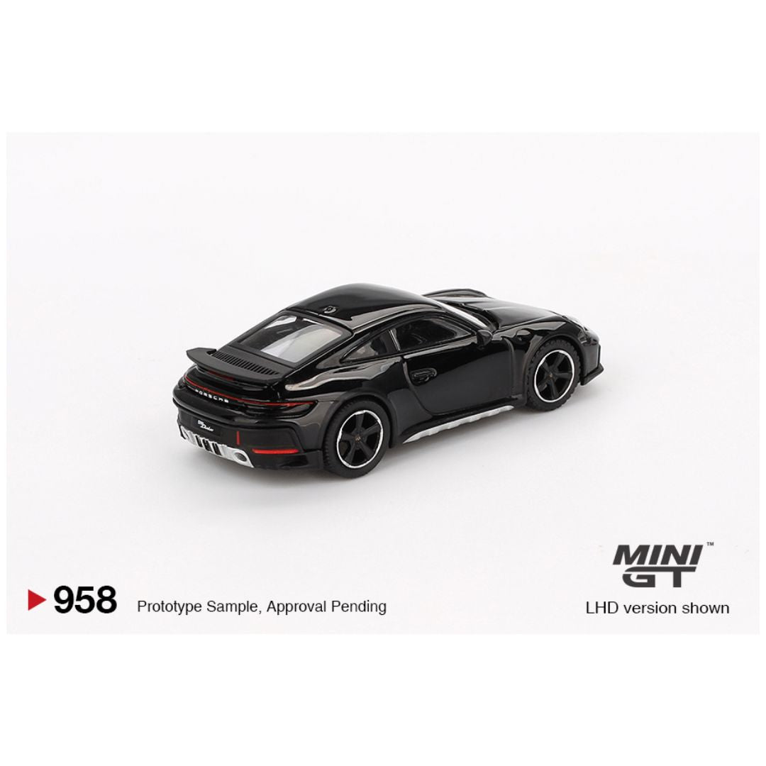 Mini GT #958: Porsche 911 Dakar Black